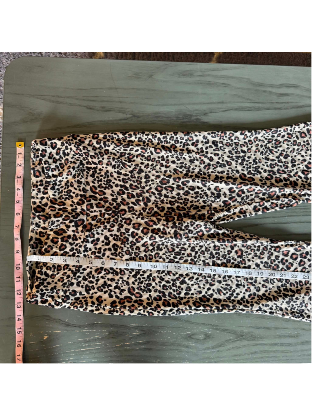 Women's Derek Heart Leopard Print Flare Pants Size L Beige Black - Picture 4 of 6